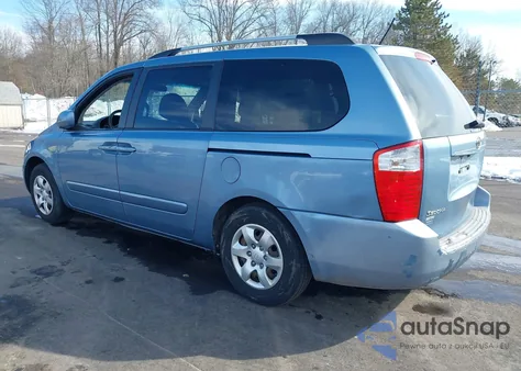 2009 Kia Sedona Lx z USA, uszkodzony, nr VIN KNDMB233496291397